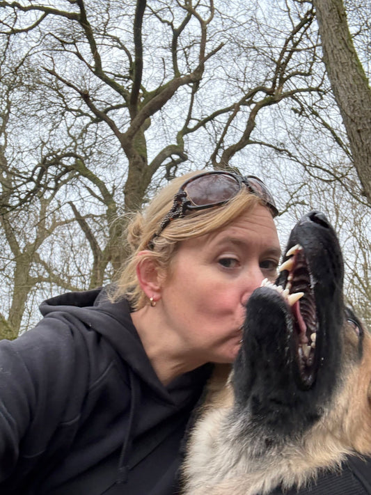 18/01/25 - Busy Week for Shop and Dog Walking